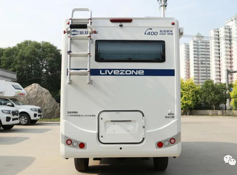 帶老人孩子出行，適合選這款房車